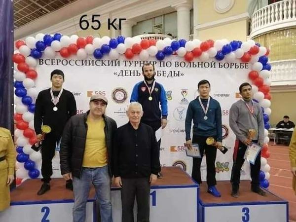 Джамал Отарсултанов победил на турнире в Санкт-Петербурге