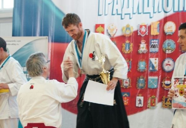 
<p>        12 лет после травмы... Дмитрий Бывальцев стал чемпионом России по пара-каратэ: "Я снова в строю!"<br />
      